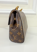 LOUIS VUITTON CLUNY MINI (NEW MODEL)