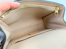 LOUIS VUITTON CLUNY MINI (NEW MODEL)