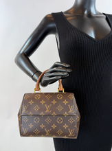 LOUIS VUITTON CLUNY MINI (NEW MODEL)