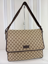 GUCCI GG CANVAS FLAP MESSENGER BAG