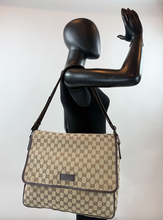 GUCCI GG CANVAS FLAP MESSENGER BAG