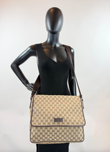 GUCCI GG CANVAS FLAP MESSENGER BAG