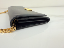 FENDI VITELLO PALMELLATO CONTINENTAL WALLET ON CHAIN