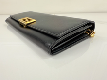 FENDI VITELLO PALMELLATO CONTINENTAL WALLET ON CHAIN
