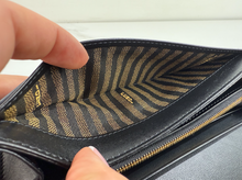 FENDI VITELLO PALMELLATO CONTINENTAL WALLET ON CHAIN