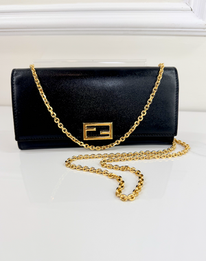 FENDI VITELLO PALMELLATO CONTINENTAL WALLET ON CHAIN