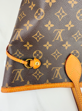 LOUIS VUITTON NEVERFULL MM MONO CHERRY RED INTERIOR