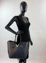 LOUIS VUITTON KIMONO MM TOTE IN BLACK