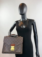 LOUIS VUITTON MONCEAU 28 CROSSBODT