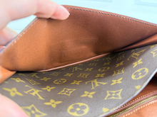 LOUIS VUITTON MONCEAU 28 CROSSBODT