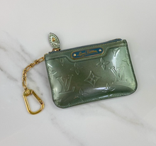 LOUIS VUITTON KEY POUCH LARGE VERNIS BLUE NUIT