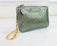 LOUIS VUITTON KEY POUCH LARGE VERNIS BLUE NUIT