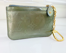 LOUIS VUITTON KEY POUCH LARGE VERNIS BLUE NUIT