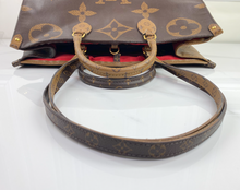 LOUIS VUITTON ON THE GO GM REVERSE