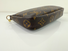 LOUIS VUITTON POCHETTE ACCESSORIES CROSSBODY AR0040