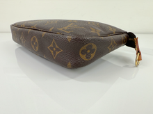 LOUIS VUITTON POCHETTE ACCESSORIES CROSSBODY AR0040