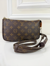 LOUIS VUITTON POCHETTE ACCESSORIES CROSSBODY AR0040