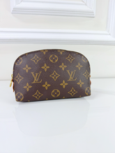 LOUIS VUITTON COSMETIC POUCH MONOGRAM