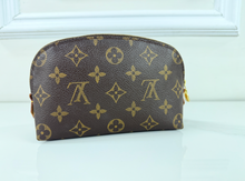 LOUIS VUITTON COSMETIC POUCH MONOGRAM