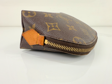 LOUIS VUITTON COSMETIC POUCH MONOGRAM