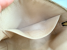 LOUIS VUITTON COSMETIC POUCH MONOGRAM