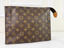 LOUIS VUITTON TOILETRY POUCH 26 MONOGRAM TH8905