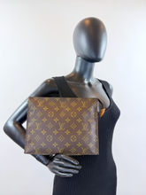 LOUIS VUITTON TOILETRY POUCH 26 MONOGRAM TH8905