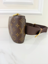LOUIS VUITTON BUM BAG GERONIMOS MONOGRAM