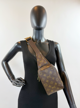 LOUIS VUITTON BUM BAG GERONIMOS MONOGRAM