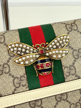 GUCCI GG SUPREME WEB QUEEN MARGARET WOC