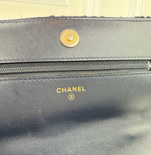 CHANEL 19 QUILTED WOOL TWEED WALLET ON CHAIN IN DENIM BLUE