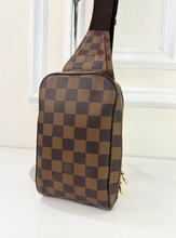 LOUIS VUITTON BUM BAG GERONIMOS DE CA1003