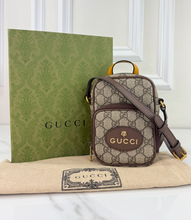 GUCCI NEO VINTAGE DOUBLE ZIP MINI MESSENGER