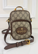 GUCCI NEO VINTAGE DOUBLE ZIP MINI MESSENGER