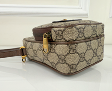 GUCCI NEO VINTAGE DOUBLE ZIP MINI MESSENGER