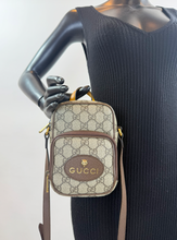 GUCCI NEO VINTAGE DOUBLE ZIP MINI MESSENGER