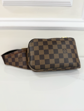 LOUIS VUITTON BUM BAG GERONIMOS DE CA0064