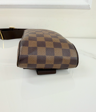 LOUIS VUITTON BUM BAG GERONIMOS DE CA0064