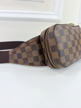 LOUIS VUITTON BUM BAG GERONIMOS DE CA0064