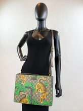 GUCCI BENGAL TIGER CONVERTIBLE CLUTCH / CROSSBODY LIMITED EDITION