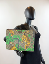 GUCCI BENGAL TIGER CONVERTIBLE CLUTCH / CROSSBODY LIMITED EDITION