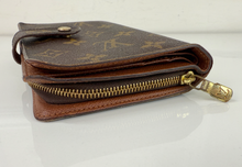 LOUIS VUITTON WALLET / PASSPORT HOLDER PORTE PAPIER