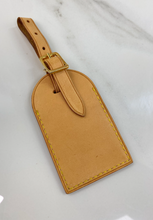 LUGGAGE TAG WITH INITIAL H.K
