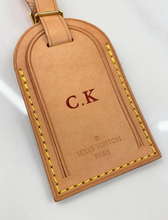 LUGGAGE TAG WITH INITIAL C.K