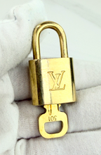 LOCK & KEY #301
