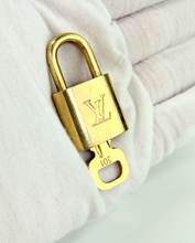 LOCK & KEY #301