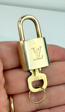 LOCK & KEY #317