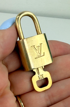 LOCK & KEY #321