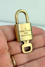 LOCK & KEY #323
