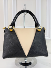LOUIS VUITTON V TOTE BB EMPREINTE BLACK CREME